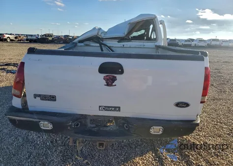 2004 Ford F250 Super Duty z USA, uszkodzony, nr VIN 1FTNX21P94EB84162